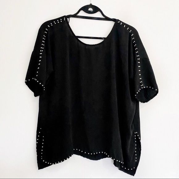 Beaded Loose Fitting T-shirt Blouse - Picture 2 of 4